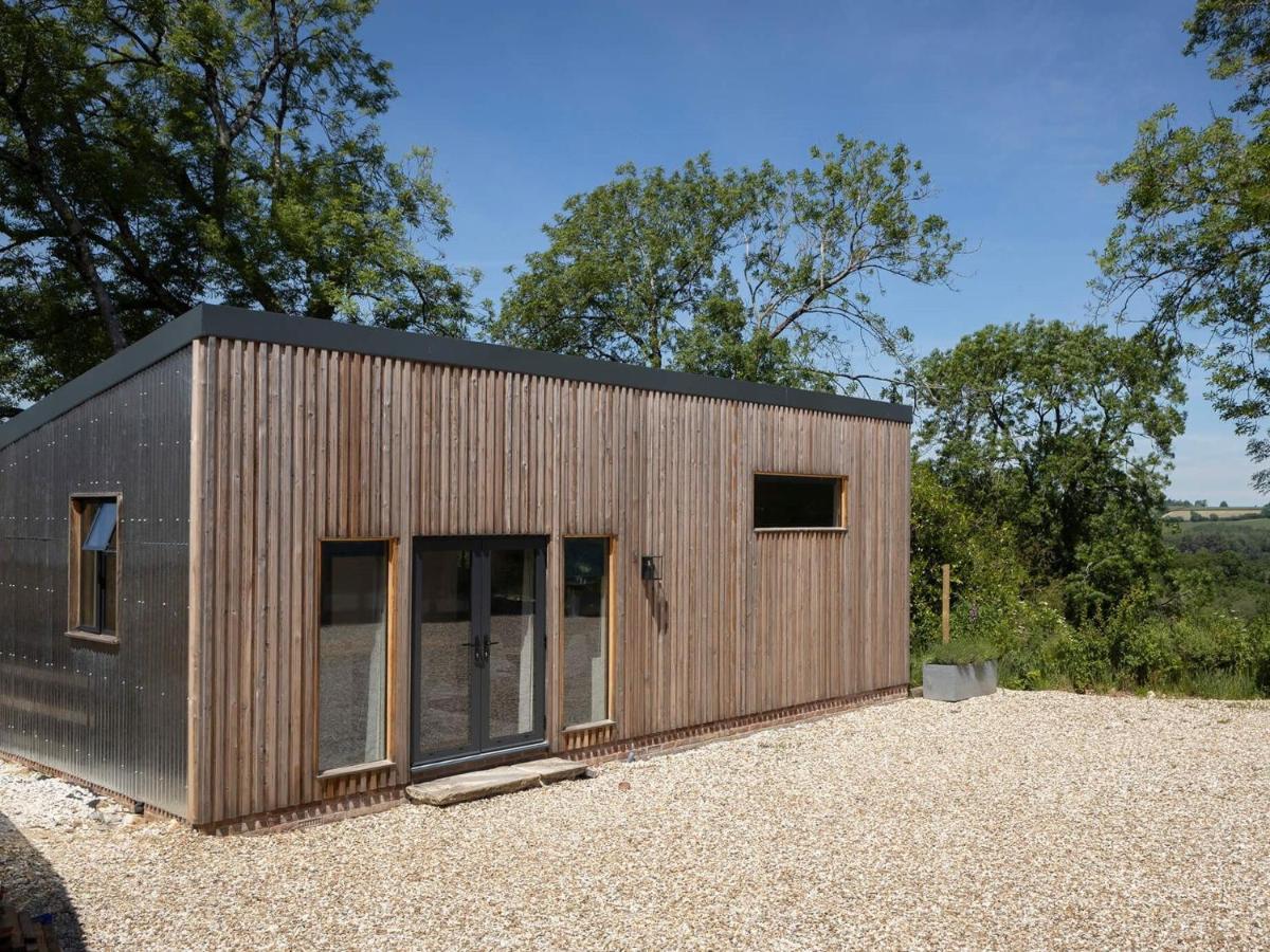 Horseshoe Barn Axminster Exterior foto